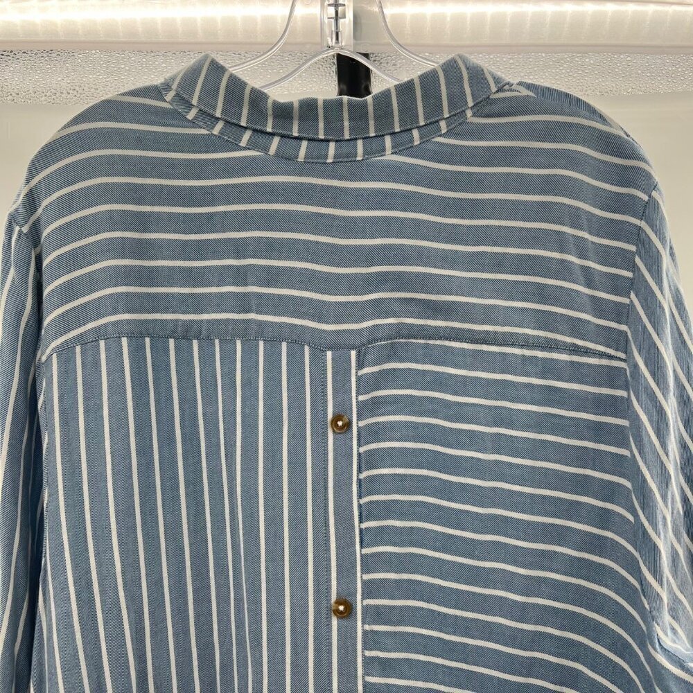Catherines Women's Button Up Striped Top 3/4 Sleeve Blue/White Size 2X - Picture 7 of 8